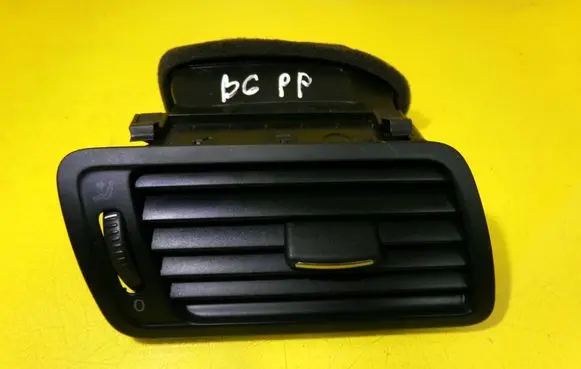 Volkswagen PASSAT B6 Dashboard side air vent grill/cover trim 3C1819702F