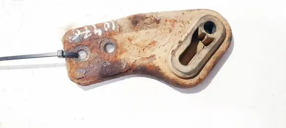 Radiator mount bracket
