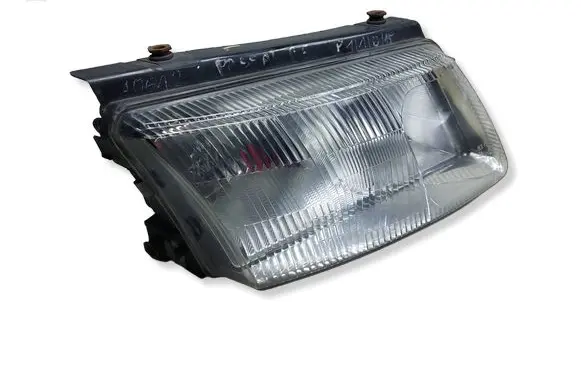 Volkswagen PASSAT B5 Headlight/headlamp 146843KASACJA 146843