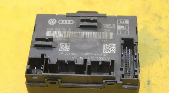 Audi A6 C7 Door control unit/module