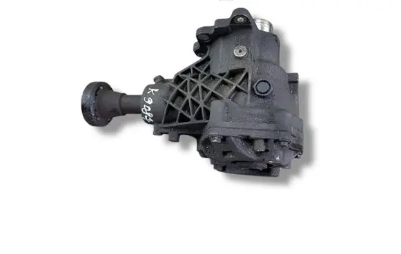 Gearbox transfer box case