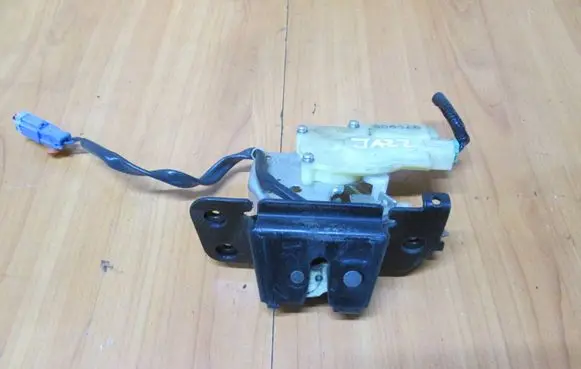 Honda Jazz Tailgate/trunk/boot lock/catch/latch