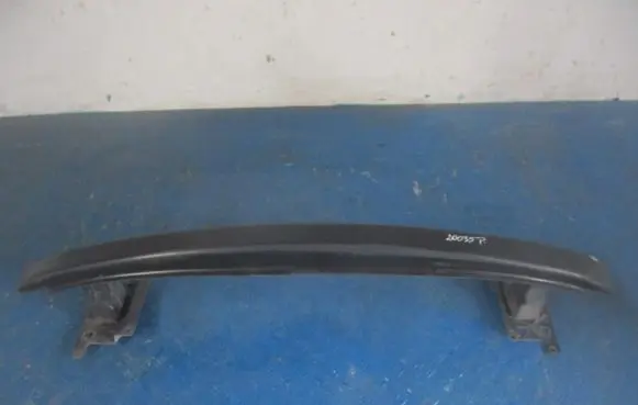 Volkswagen Polo IV 9N3 Front bumper support beam