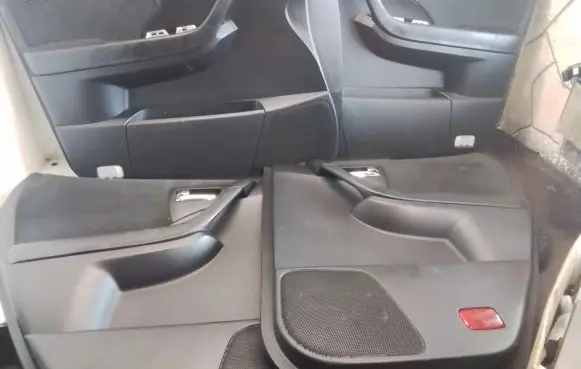 Nissan Murano Z50 Front door card panel trim