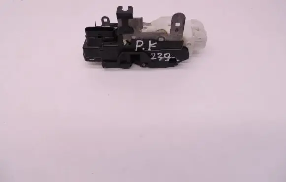 Volvo V40 Front door lock 31391824 D239