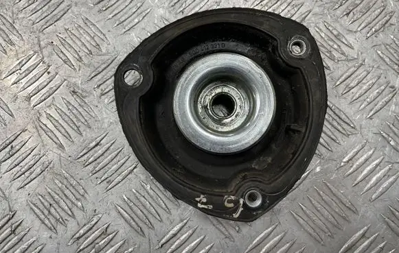 Volkswagen Golf VII Front coil spring rubber mount 5Q0412331D