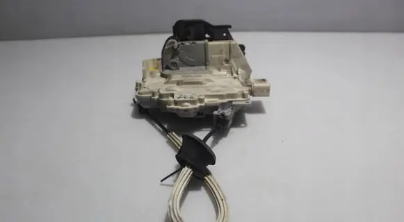Audi A6 S6 C6 4F Front door lock