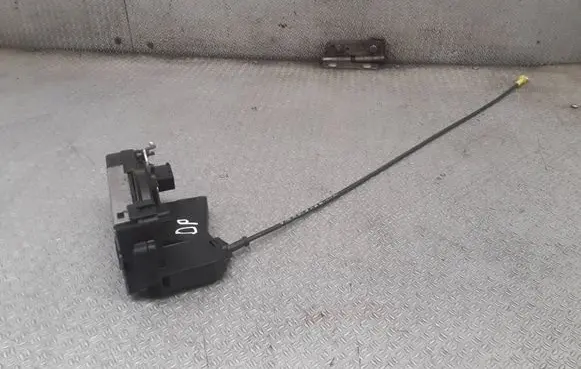 Nissan Primastar Front door lock 8200042171