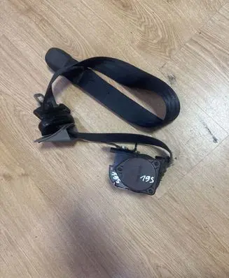 Chrysler Grand Voyager IV Front seatbelt 040808 1S29467391