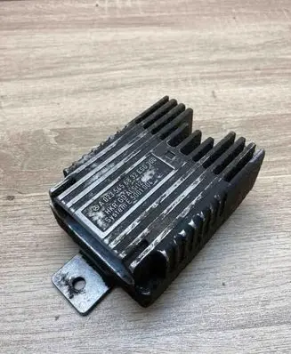 Mercedes-Benz A W168 Coolant fan relay A0235456832 ESG300