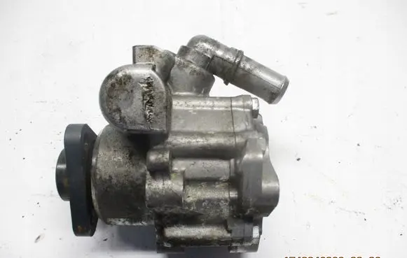 Jaguar F-Type Power steering pump 8W833A674AB
