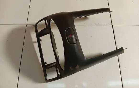 Nissan Primera Other interior part 68260AV600