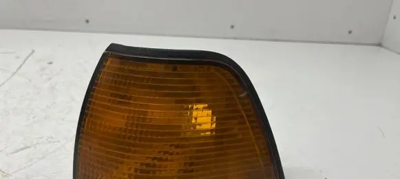 BMW 3 E36 Front indicator light 1387043 155051