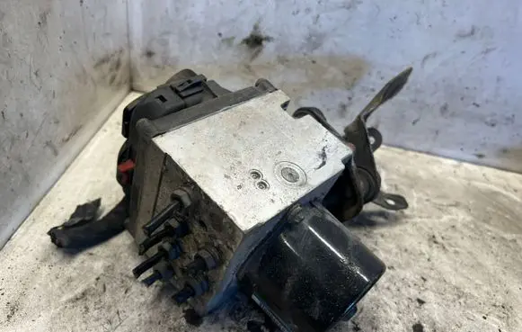 Volkswagen PASSAT B6 ABS Pump 3C0614109K