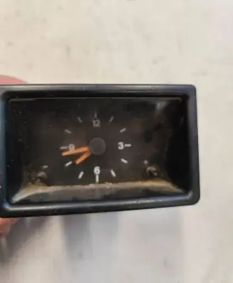 Volvo 460 Clock 435546