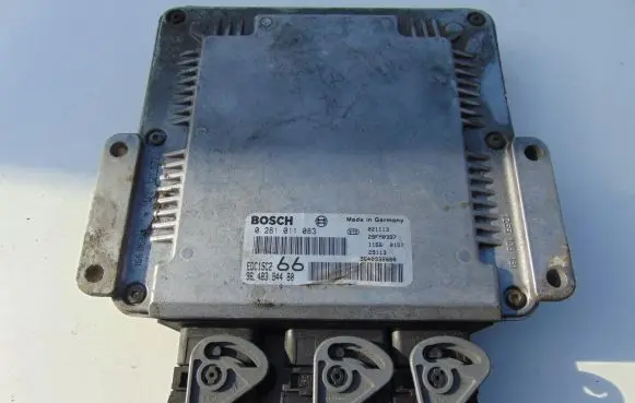 Peugeot 206 Engine control unit/module 9648394480