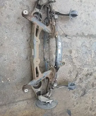 Volkswagen Tiguan Rear axle beam 