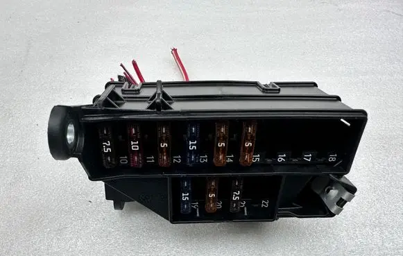 Mercedes-Benz GL X166 Fuse module A1665456840