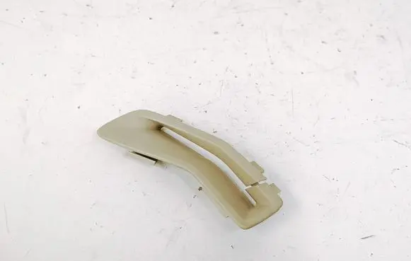 Volvo XC60 Seat belt trim 01287355