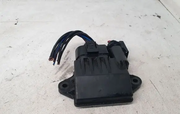 Mercedes-Benz E W211 Glow plug pre-heat relay A6429005801