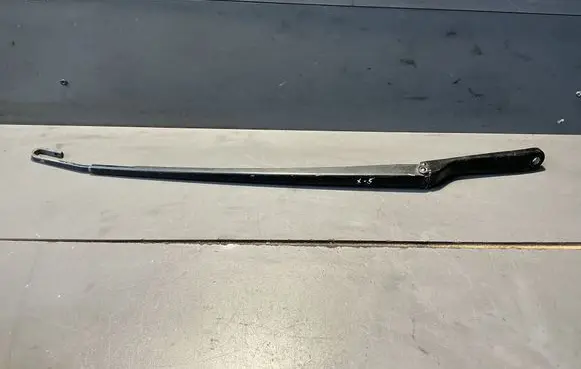 BMW X5 E70 Front wiper blade arm