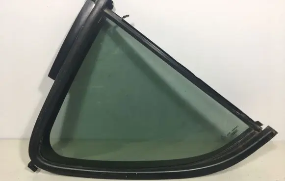 Opel Agila B Rear vent window glass 