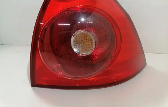 Volkswagen Golf V Rear/tail lights 4VFX13404AA