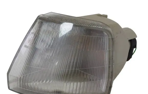 Peugeot 106 Front fender indicator light 6R01453 010022 570619