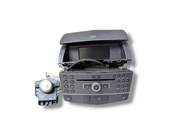 Mercedes-Benz C W204 Radio/CD/DVD/GPS head unit A2046801231 A2049007202
