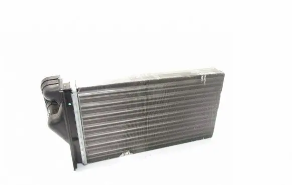 Peugeot 1007 Coolant radiator 81T390F664443Q