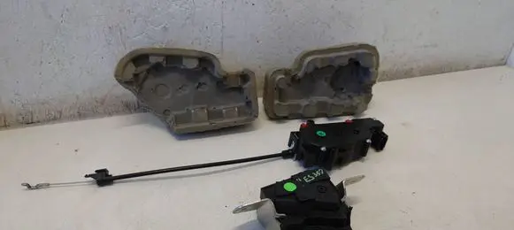 Mercedes-Benz E W212 Tailgate/trunk/boot lock/catch/latch A2127400335 A2047500060 2127400335