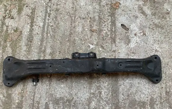 Toyota Carina T190 Rear beam