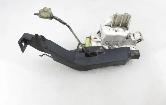 Ford Focus Front door lock XS41A21812CF