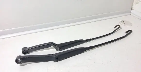 Audi A6 S6 C4 4A Front wiper blade arm 4A1955407C 4A1955408A