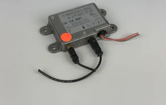 Mercedes-Benz S W221 Aerial antenna amplifier A2198203789