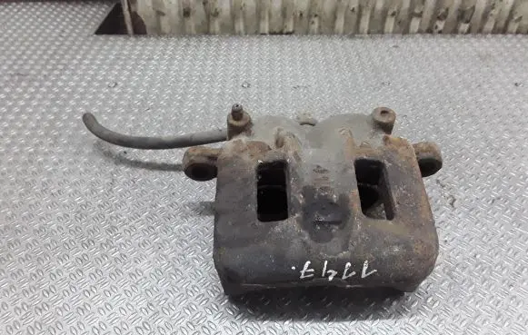 Mitsubishi Grandis Front brake caliper