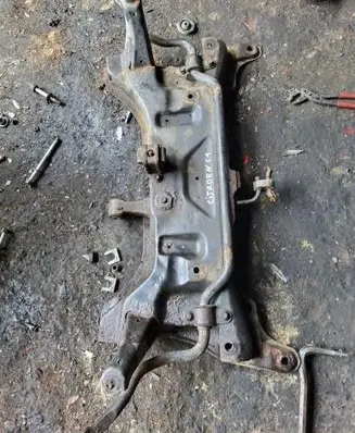Toyota Aygo AB10 Front axle beam brak