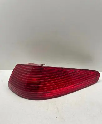Peugeot 607 Rear/tail lights 2543D