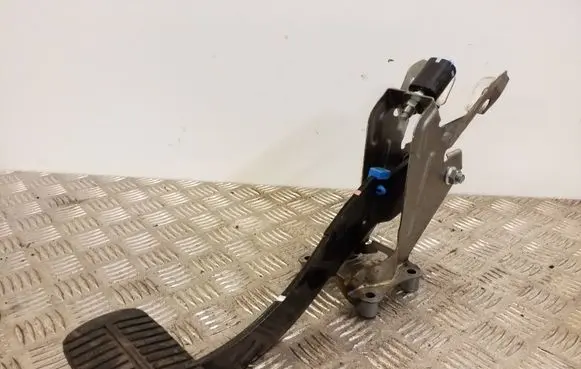 Subaru Outback (BS) Brake pedal 160720