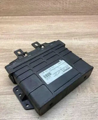 Audi A4 S4 B5 8D Gearbox control unit/module 01N927733BQ 5WK33213 Used