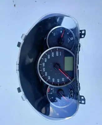 Toyota Yaris Speedometer (instrument cluster) 838000DQ20