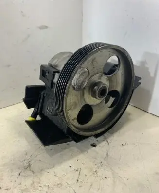 Peugeot 206 CC Power steering pump 9662127480