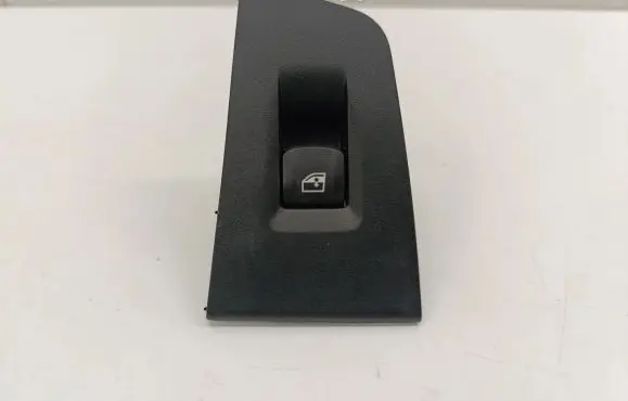 BMW 2 F44 Electric window control switch 7950756