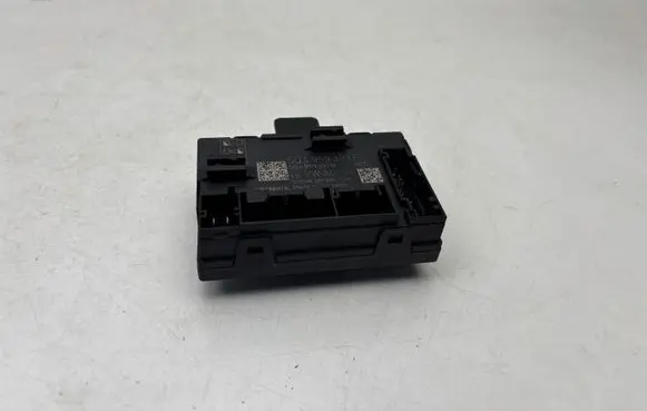 Seat Leon (5F) Door control unit/module 5Q4959393E 5Q4959393B