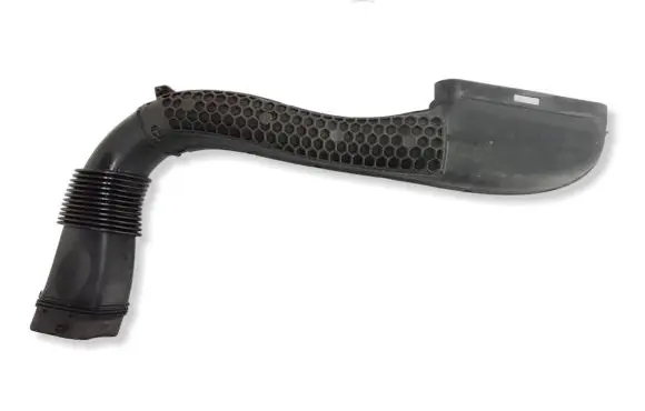 Mercedes-Benz C W205 Air intake duct part A2740901000 3035940