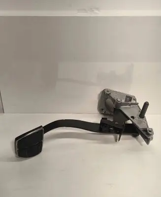 BMW X3 E83 Brake pedal 2229128
