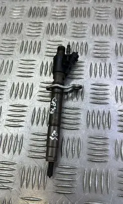 Volvo XC60 Fuel injector 31303238 0445116046