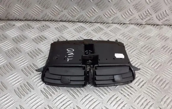 Nissan Almera Tino Dashboard air vent grill cover trim 