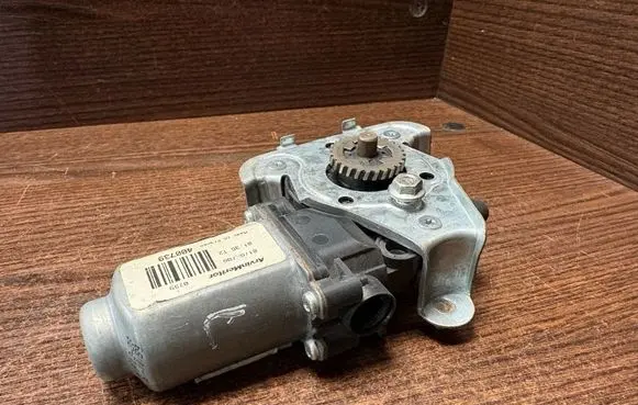 Renault Master II Front door window regulator motor 400739 8200467971