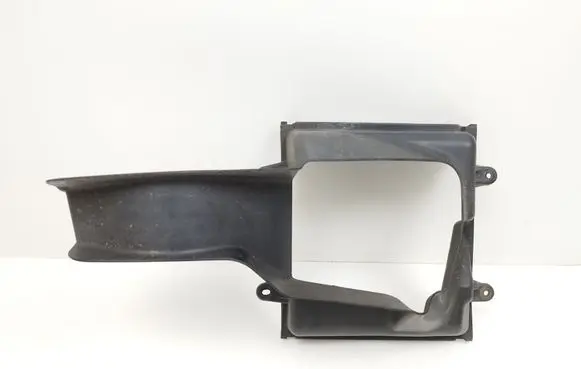 Maserati Ghibli Intercooler air guide/duct channel 670004139 C799 10147607